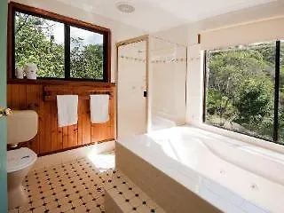 Montville Country Cabins 3*,  Australia